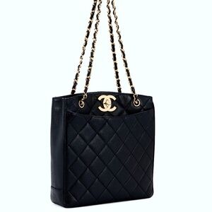 Chanel Vintage Caviar Skin Gold "CC"